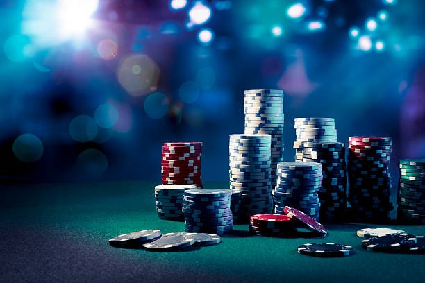 Dream Gaming live-dealer interface with multi-camera studio feed